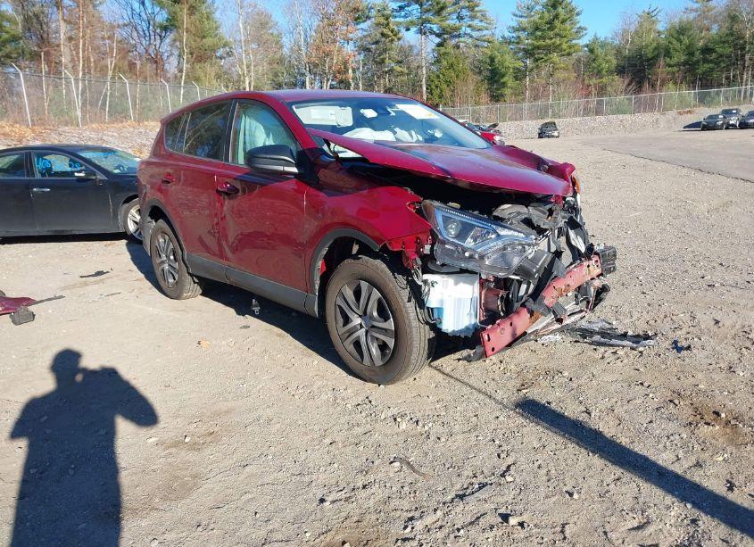 2018 Toyota Rav4 LE (VIN 2T3BFREV7JW790071) main photo