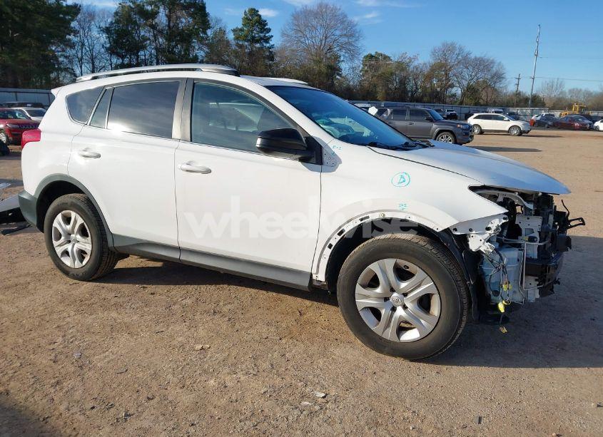 2015 Toyota Rav4 LE (VIN 2T3BFREV8FW305072) main photo