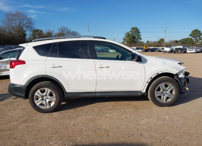 Photo 14 of 2015 Toyota Rav4 LE (VIN 2T3BFREV8FW305072)
