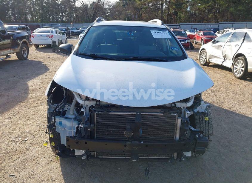 Photo 6 of 2015 Toyota Rav4 LE (VIN 2T3BFREV8FW305072)