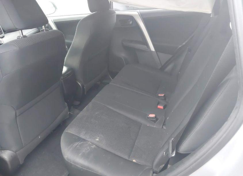 Photo 8 of 2016 Toyota Rav4 LE (VIN 2T3BFREV8GW463073)