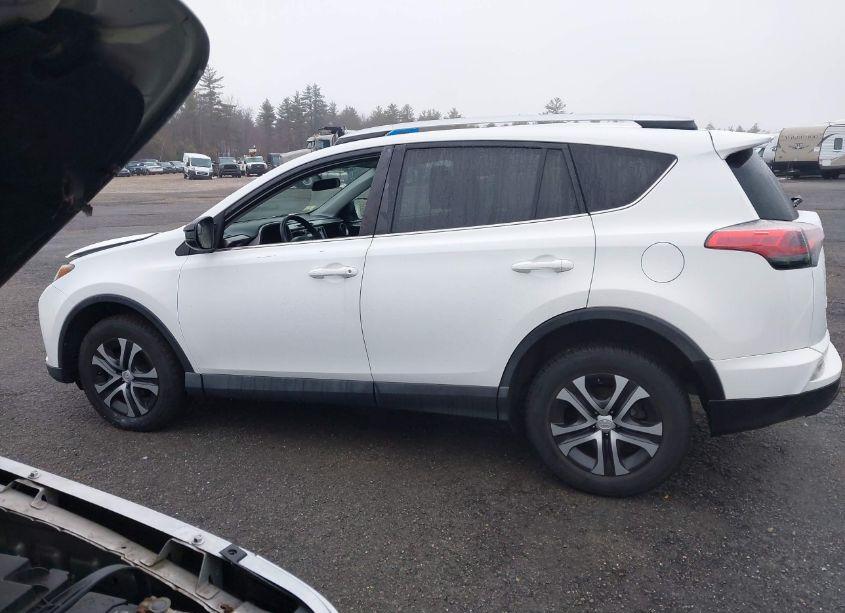 Photo 14 of 2016 Toyota Rav4 LE (VIN 2T3BFREV8GW492928)