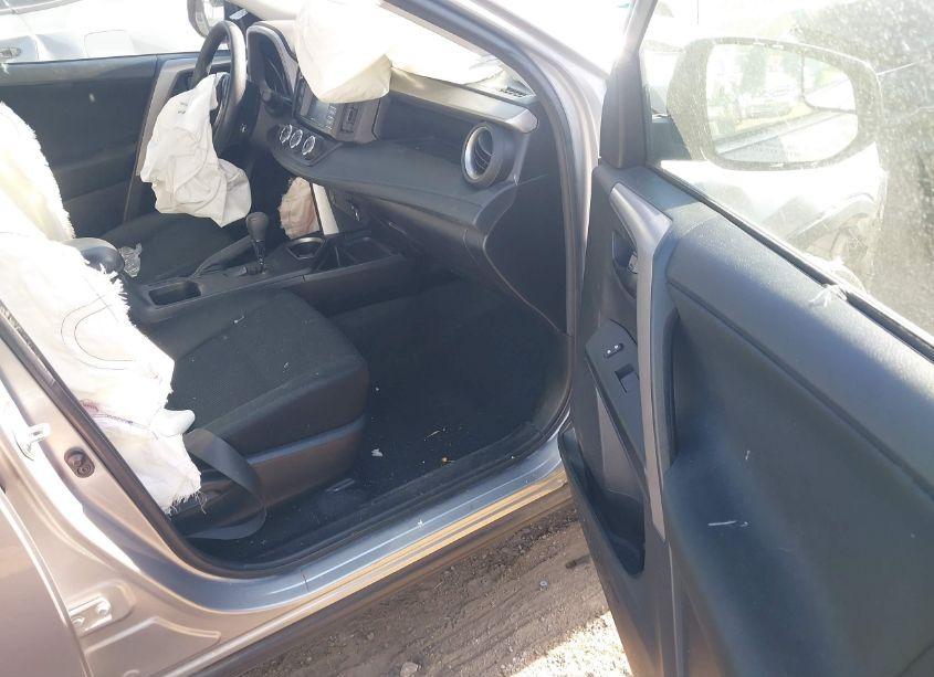 Photo 5 of 2017 Toyota Rav4 LE (VIN 2T3BFREV8HW645826)