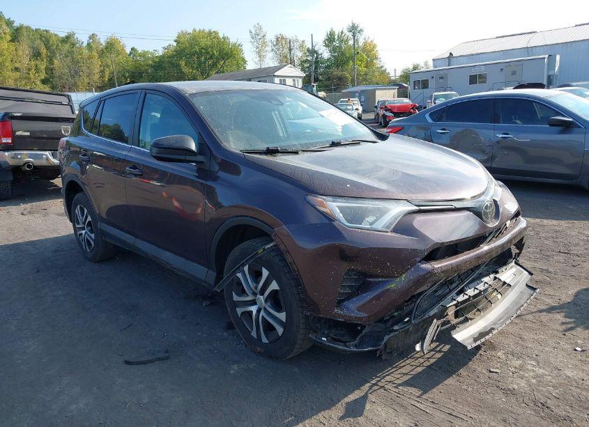 2018 Toyota Rav4 LE (VIN 2T3BFREV8JW738254) main photo