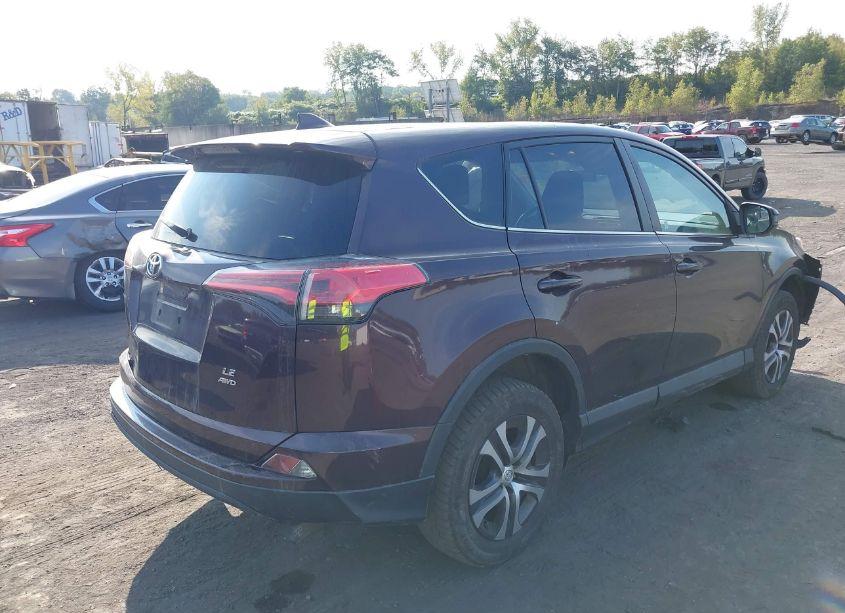 Photo 4 of 2018 Toyota Rav4 LE (VIN 2T3BFREV8JW738254)