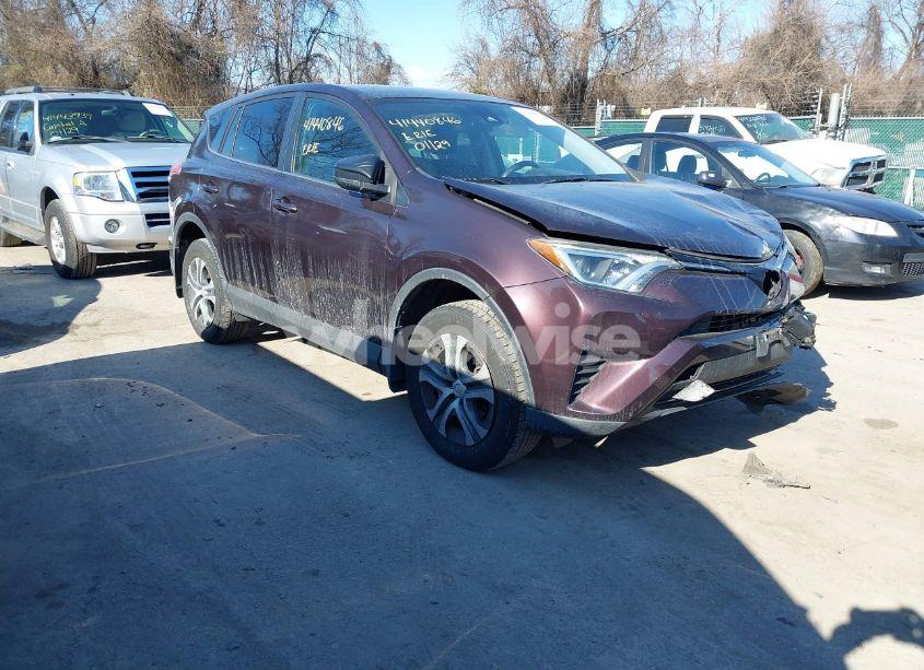 2018 Toyota Rav4 LE (VIN 2T3BFREV8JW845417) main photo