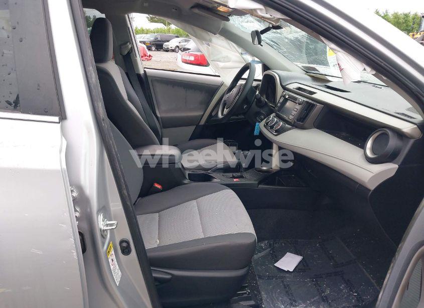 Photo 5 of 2013 Toyota Rav4 LE (VIN 2T3BFREV9DW022354)