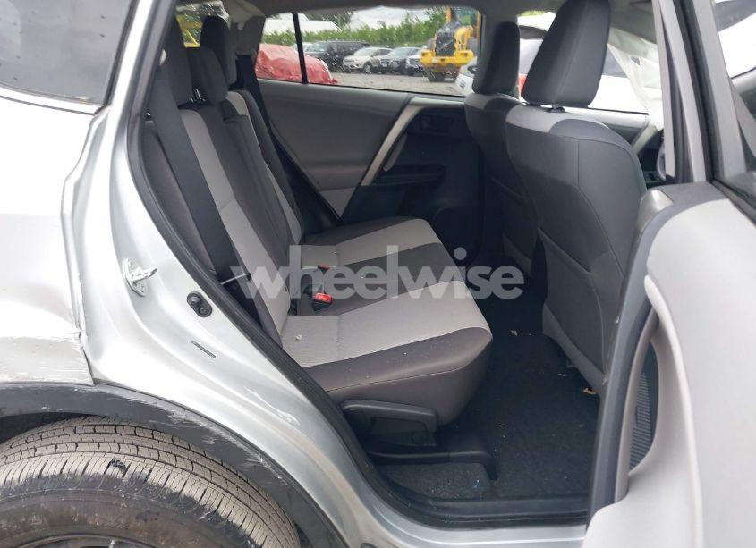 Photo 8 of 2013 Toyota Rav4 LE (VIN 2T3BFREV9DW022354)