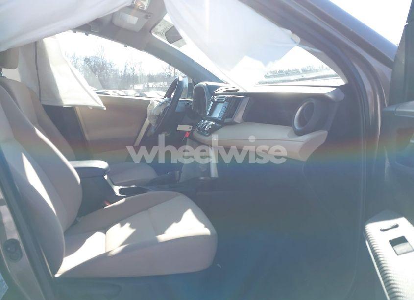 Photo 5 of 2013 Toyota Rav4 LE (VIN 2T3BFREV9DW037453)