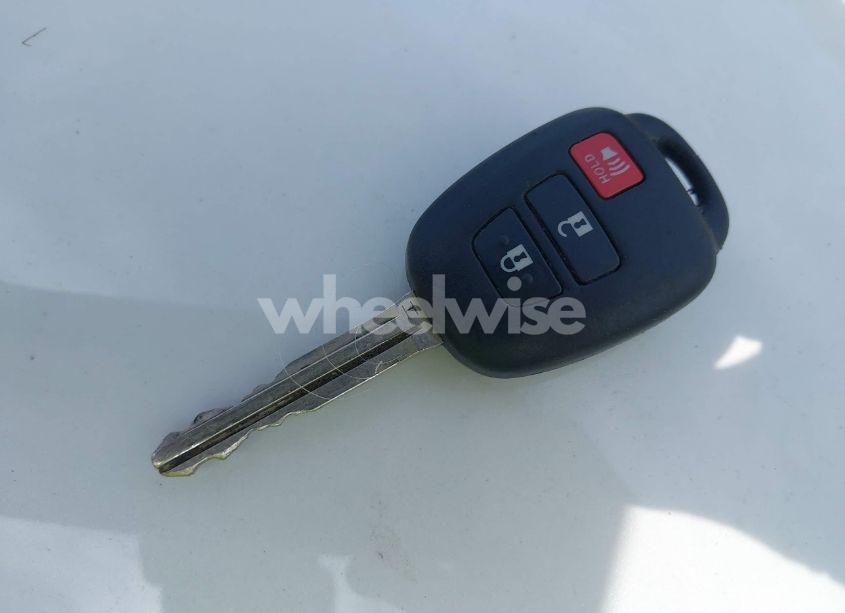 Photo 11 of 2013 Toyota Rav4 LE (VIN 2T3BFREV9DW062515)