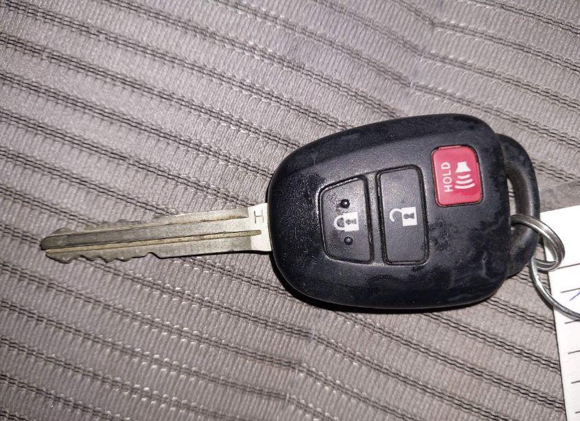 Photo 11 of 2013 Toyota Rav4 LE (VIN 2T3BFREV9DW068220)