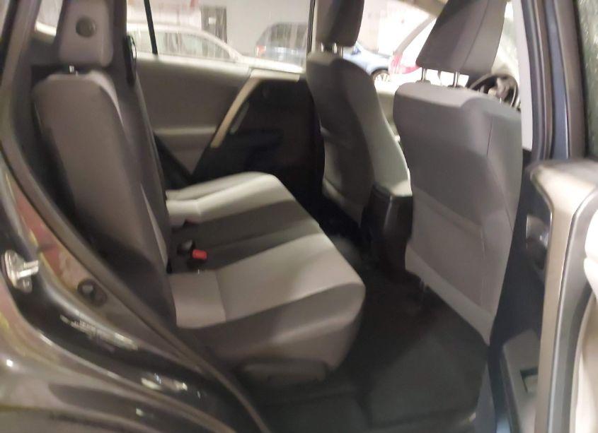 Photo 8 of 2013 Toyota Rav4 LE (VIN 2T3BFREV9DW068220)