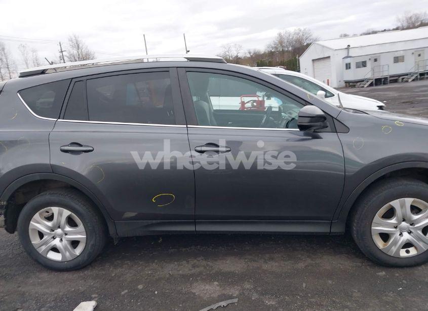 Photo 13 of 2013 Toyota Rav4 LE (VIN 2T3BFREV9DW073059)
