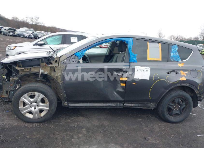 Photo 14 of 2013 Toyota Rav4 LE (VIN 2T3BFREV9DW073059)