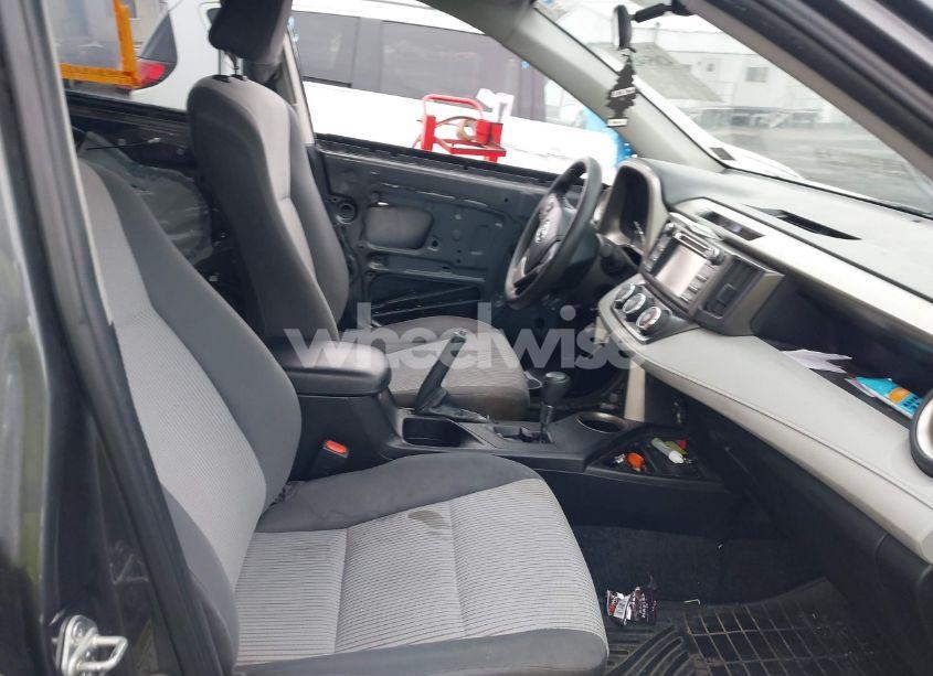 Photo 5 of 2013 Toyota Rav4 LE (VIN 2T3BFREV9DW073059)