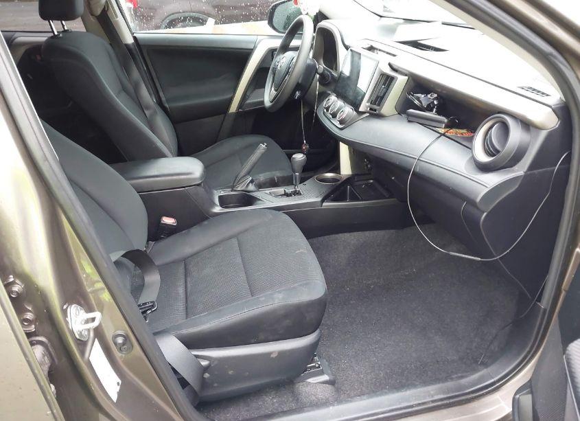 Photo 5 of 2014 Toyota Rav4 LE (VIN 2T3BFREV9EW140339)