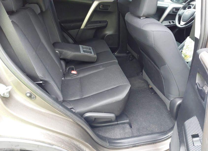 Photo 8 of 2014 Toyota Rav4 LE (VIN 2T3BFREV9EW140339)