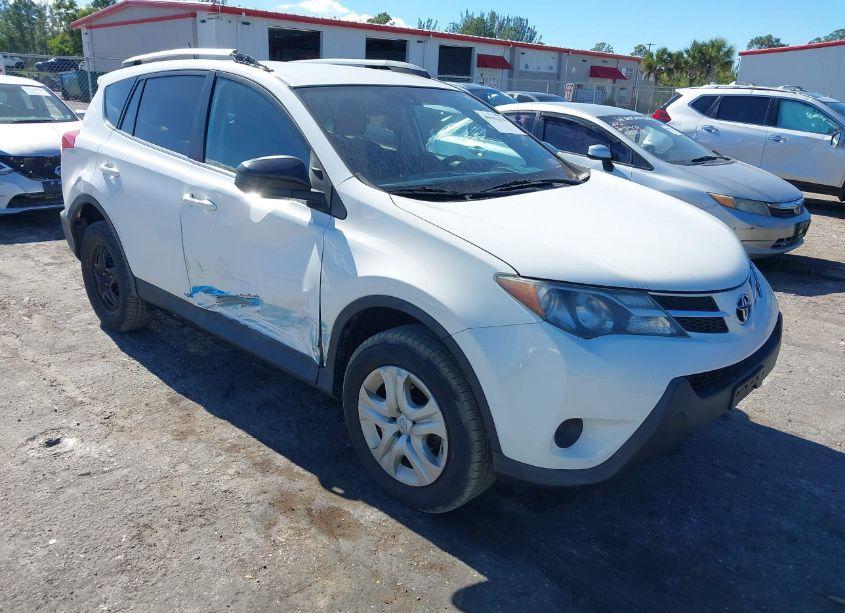 2015 Toyota Rav4 LE (VIN 2T3BFREV9FW279145) main photo