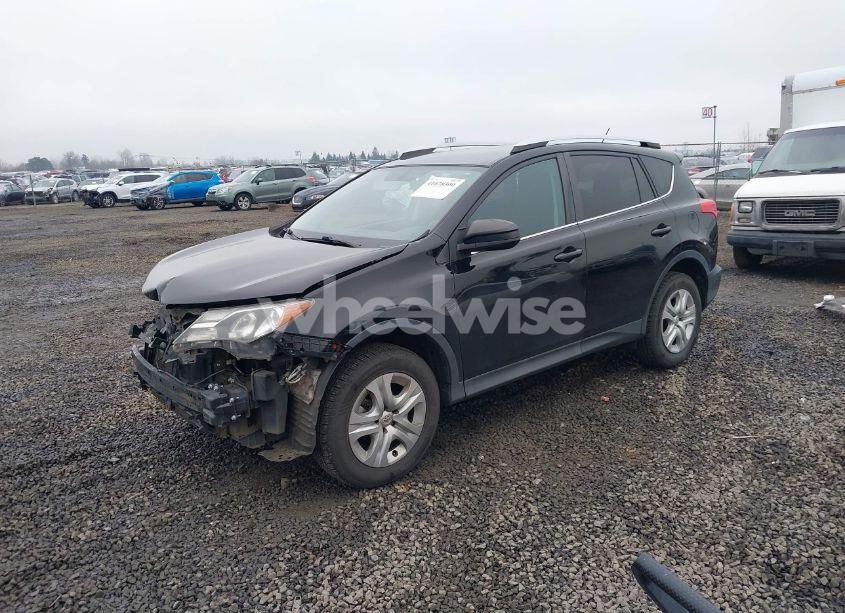 Photo 2 of 2015 Toyota Rav4 LE (VIN 2T3BFREV9FW397440)