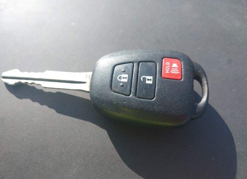 Photo 11 of 2015 Toyota Rav4 LE (VIN 2T3BFREV9FW398541)