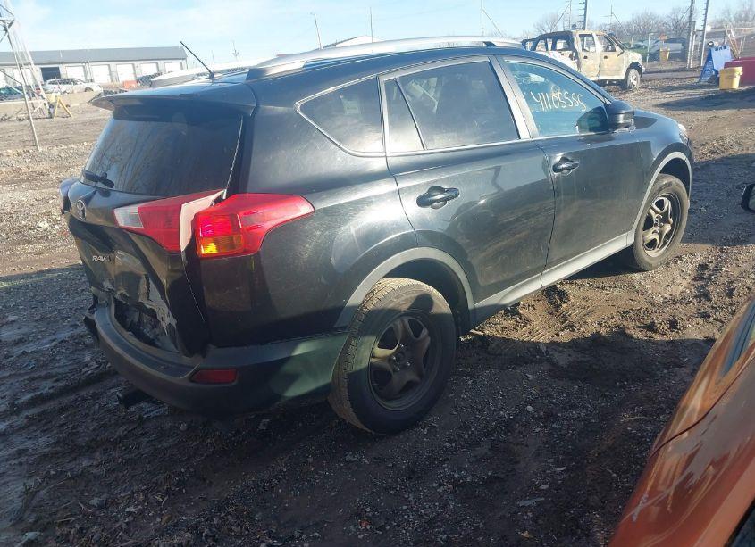 Photo 4 of 2015 Toyota Rav4 LE (VIN 2T3BFREV9FW398541)