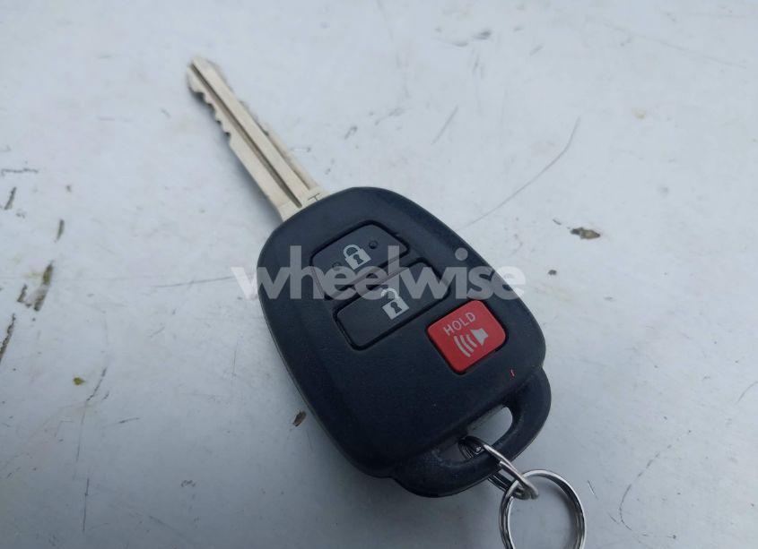 Photo 11 of 2015 Toyota Rav4 LE (VIN 2T3BFREV9FW406685)