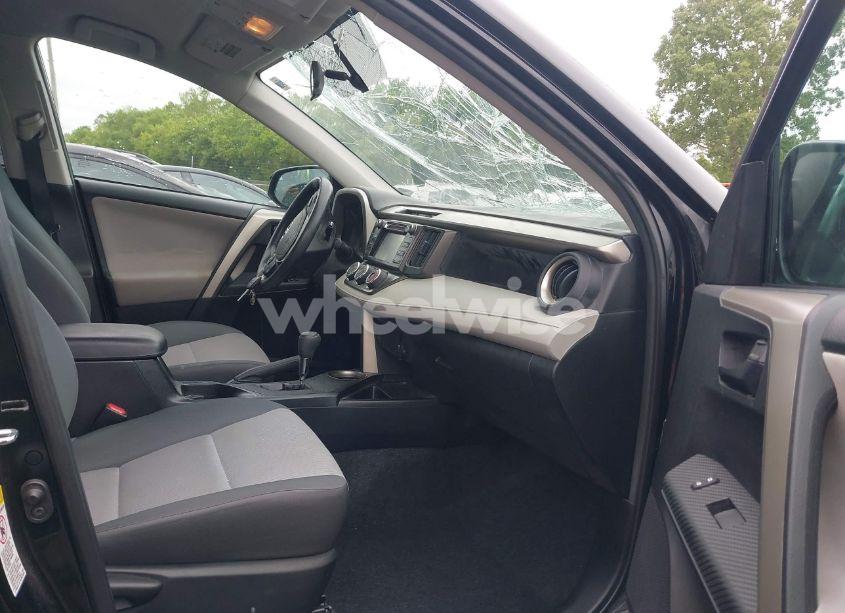 Photo 5 of 2015 Toyota Rav4 LE (VIN 2T3BFREV9FW406685)