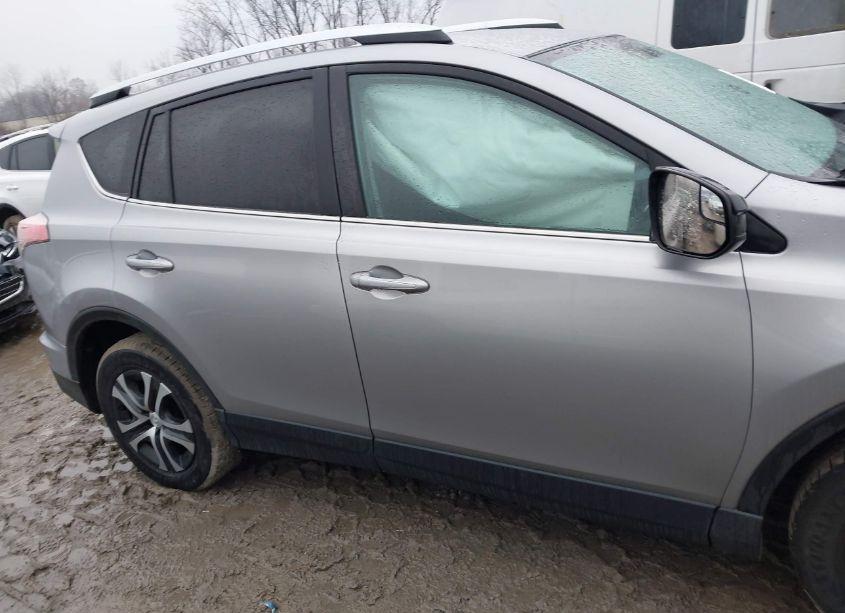 Photo 13 of 2016 Toyota Rav4 LE (VIN 2T3BFREV9GW411550)