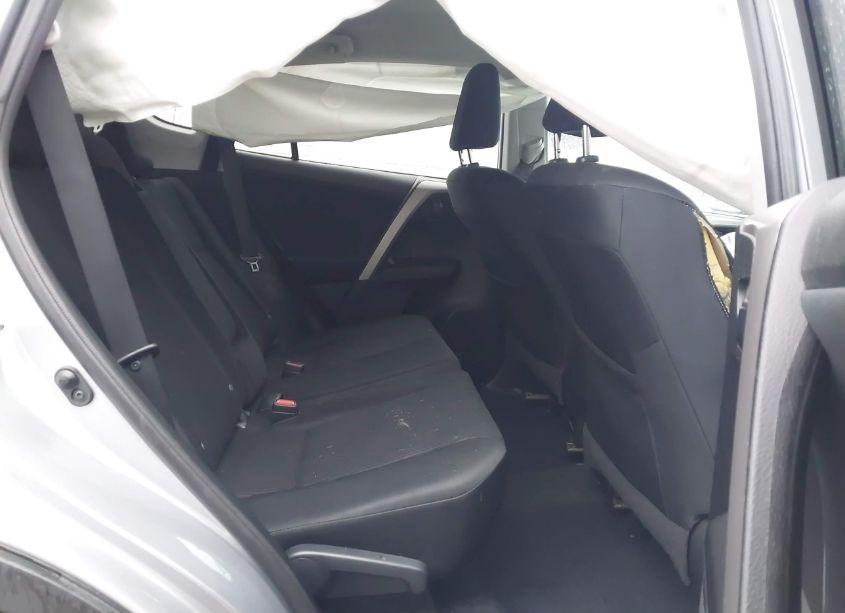 Photo 8 of 2016 Toyota Rav4 LE (VIN 2T3BFREV9GW411550)