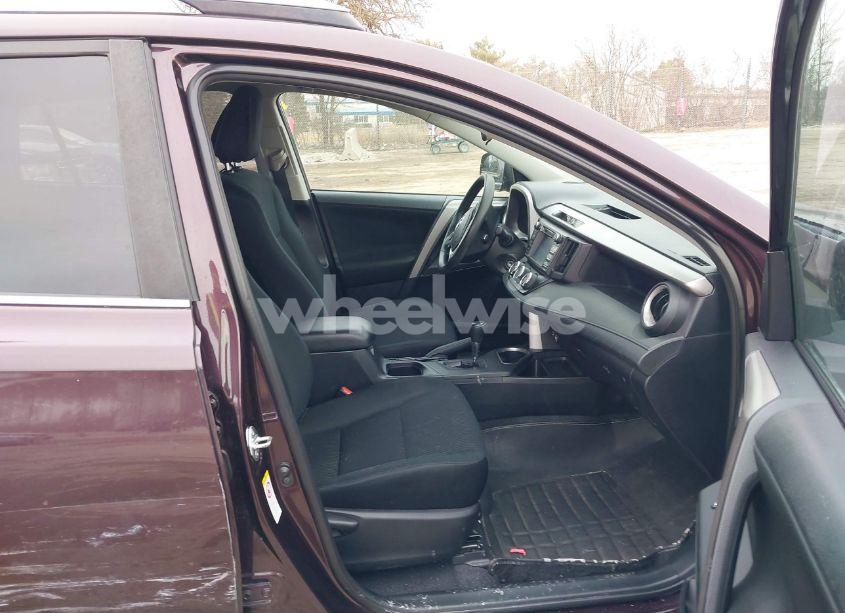 Photo 5 of 2016 Toyota Rav4 LE (VIN 2T3BFREV9GW436657)