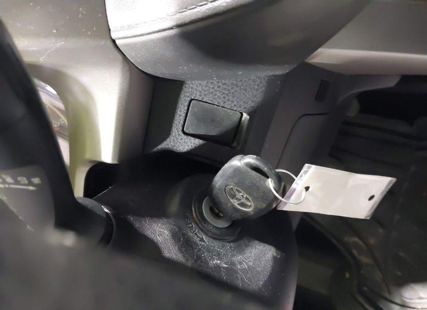 Photo 11 of 2016 Toyota Rav4 LE (VIN 2T3BFREV9GW457122)