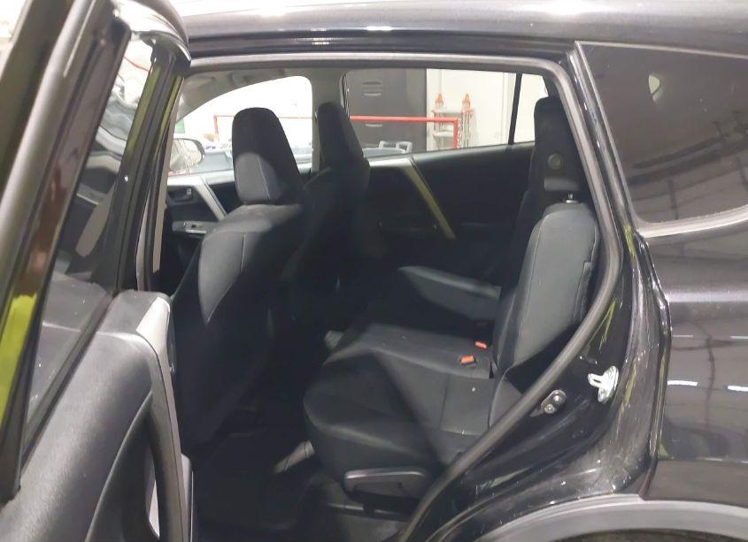 Photo 8 of 2016 Toyota Rav4 LE (VIN 2T3BFREV9GW457122)