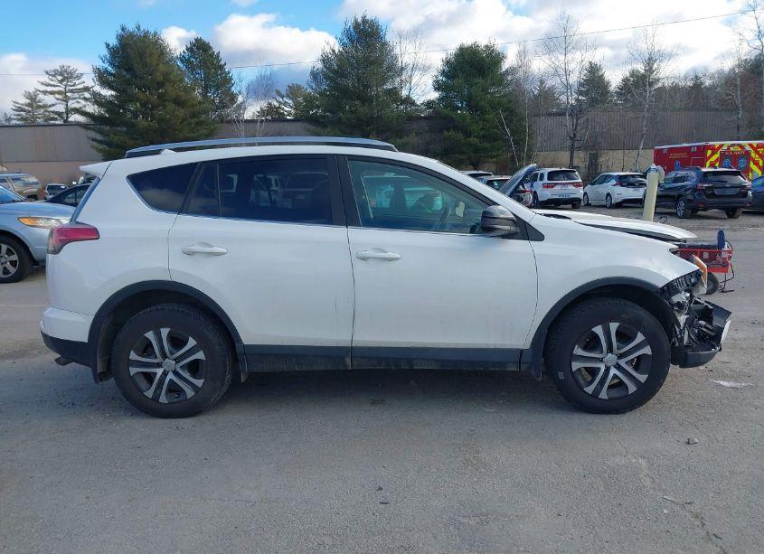 Photo 13 of 2016 Toyota Rav4 LE (VIN 2T3BFREV9GW462580)