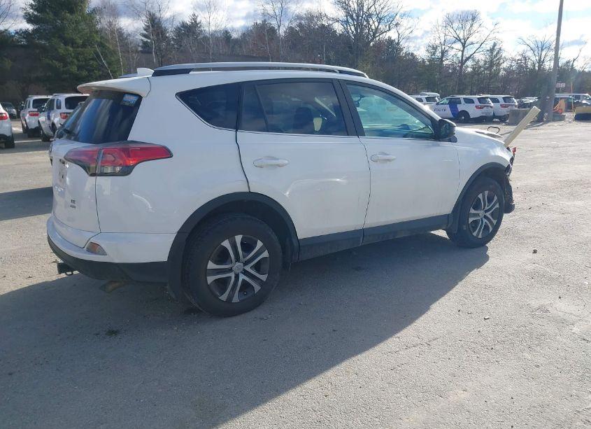 Photo 4 of 2016 Toyota Rav4 LE (VIN 2T3BFREV9GW462580)