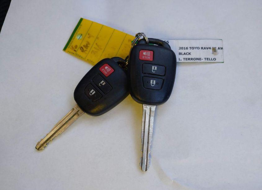 Photo 11 of 2016 Toyota Rav4 LE (VIN 2T3BFREV9GW489892)