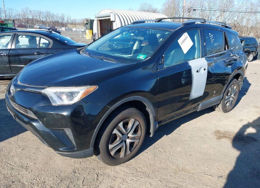 Photo 2 of 2016 Toyota Rav4 LE (VIN 2T3BFREV9GW489892)