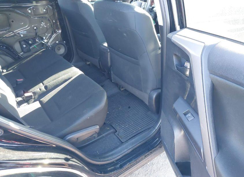 Photo 8 of 2016 Toyota Rav4 LE (VIN 2T3BFREV9GW489892)