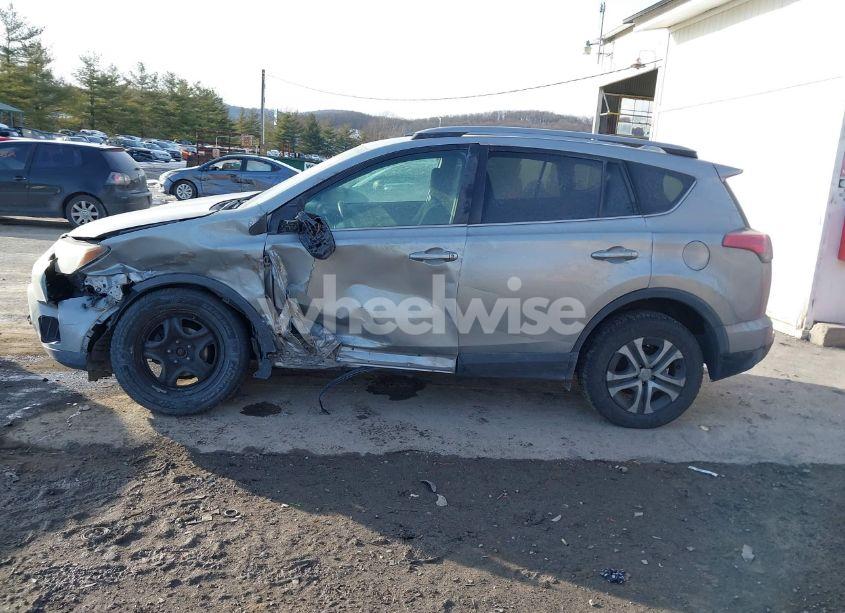 Photo 14 of 2017 Toyota Rav4 LE (VIN 2T3BFREV9HW553298)