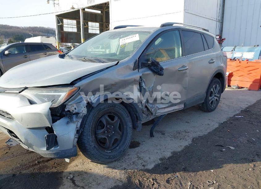 Photo 6 of 2017 Toyota Rav4 LE (VIN 2T3BFREV9HW553298)