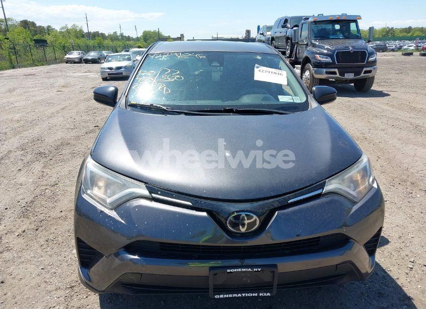 Photo 12 of 2018 Toyota Rav4 LE (VIN 2T3BFREV9JW695995)