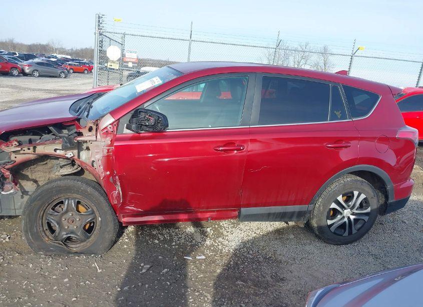 Photo 15 of 2018 Toyota Rav4 LE (VIN 2T3BFREV9JW729272)