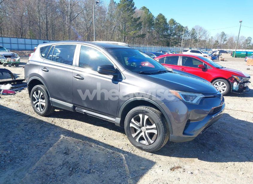 2018 Toyota Rav4 LE (VIN 2T3BFREV9JW762742) main photo