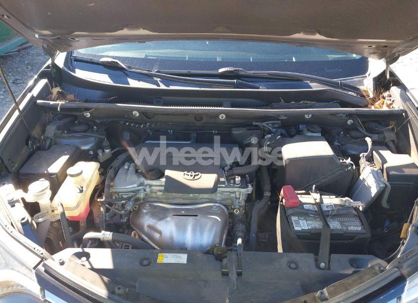 Photo 10 of 2018 Toyota Rav4 LE (VIN 2T3BFREV9JW762742)