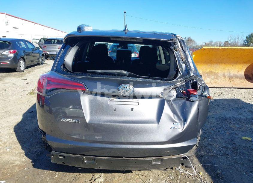Photo 17 of 2018 Toyota Rav4 LE (VIN 2T3BFREV9JW762742)