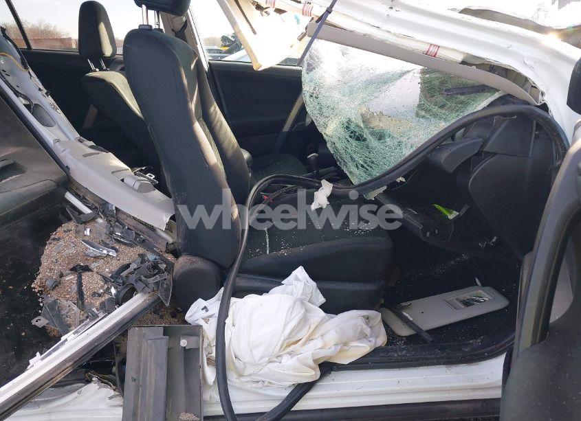 Photo 5 of 2018 Toyota Rav4 LE (VIN 2T3BFREV9JW846981)