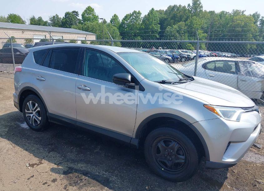2018 Toyota Rav4 LE (VIN 2T3BFREV9JW854823) main photo