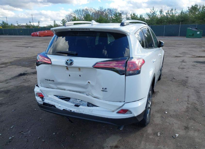 Photo 4 of 2018 Toyota Rav4 LE (VIN 2T3BFREV9JW856927)
