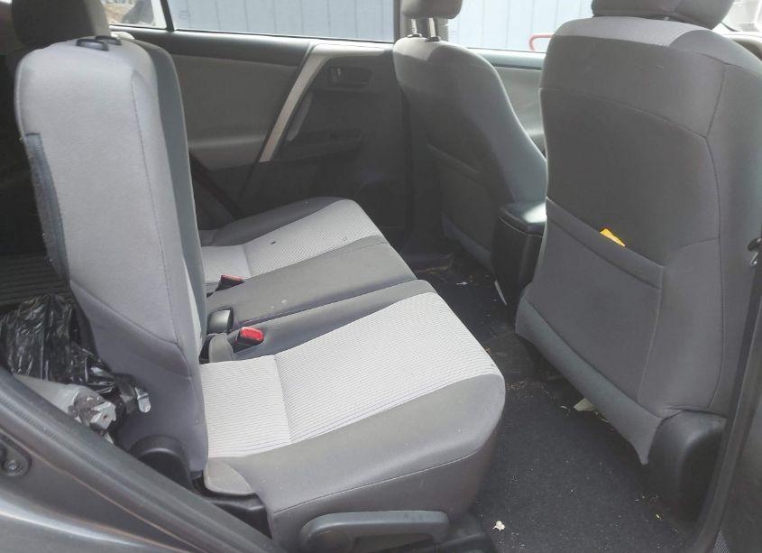 Photo 8 of 2014 Toyota Rav4 LE (VIN 2T3BFREVXEW133576)