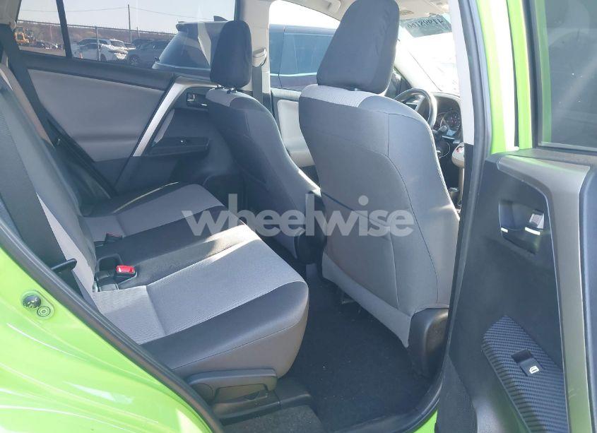 Photo 8 of 2015 Toyota Rav4 LE (VIN 2T3BFREVXFW252987)