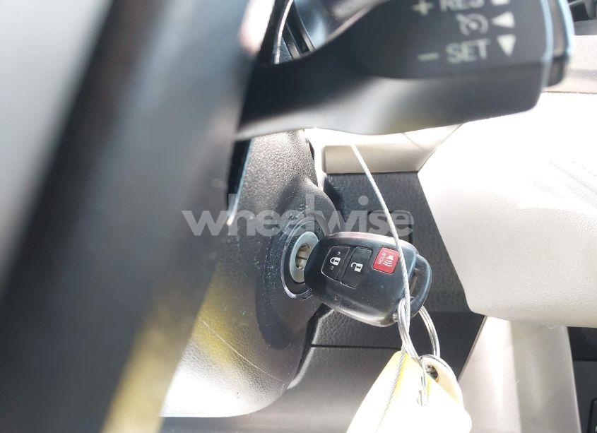 Photo 11 of 2015 Toyota Rav4 LE (VIN 2T3BFREVXFW304957)